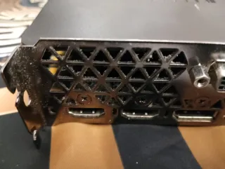 Tarjeta Gráfica ASUS 1070 versión turbo de 8 G