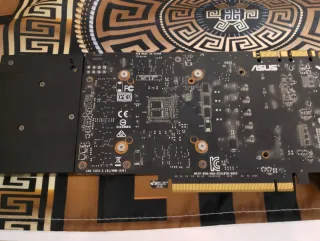 Tarjeta Gráfica ASUS 1070 versión turbo de 8 G