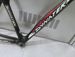 Telaio Bici DYNATEK Carbonio FISSURATO