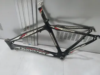 Telaio Bici DYNATEK Carbonio FISSURATO