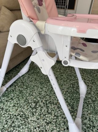 Trona bebé rosa y blanca