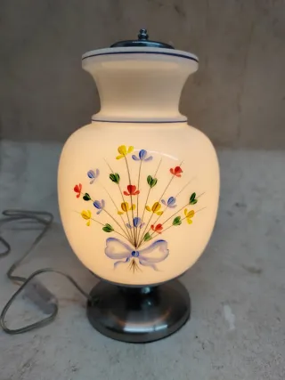 Lâmpada de mesa vintage floral