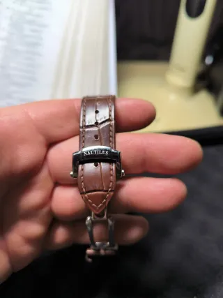 Patek Philippe Nautilus Marrón