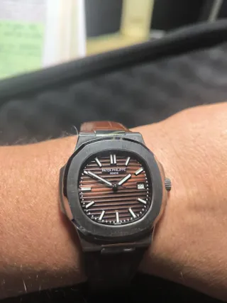 Patek Philippe Nautilus Marrón