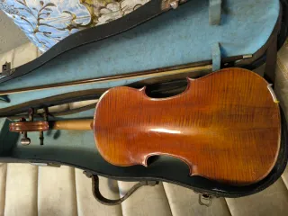 Violín Antonius Stradivarius 3/4 de año 1721