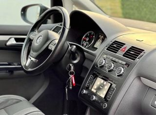 Volkswagen Touran 2012