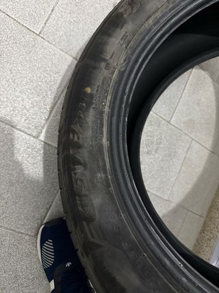 Neumático Kumho 215/55 R18