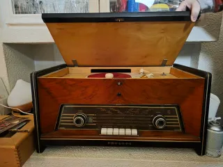Radio-Tocadiscos Philips Antiguo