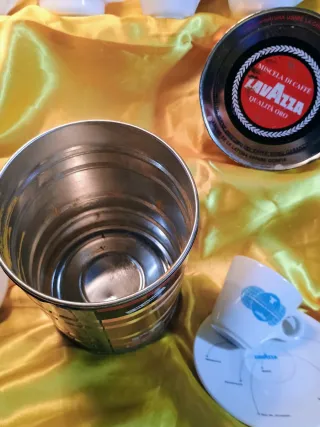 Tazzine caffè Lavazza con scatola