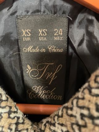 Abrigo Zara cuadros beige y marrón Talla XS