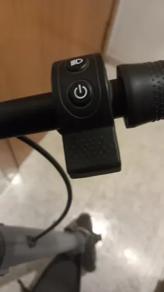 Patinete Eléctrico Cecotec Bongo