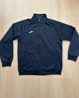 Confezione da due maglie, due termiche e un pantalone