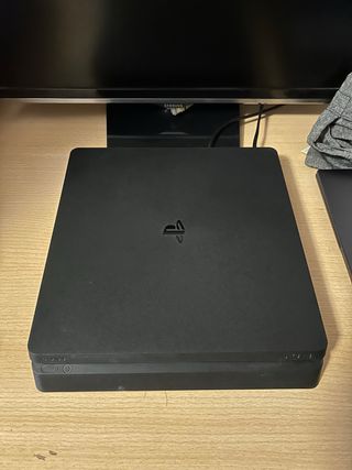 Consola PS4 Slim Negra