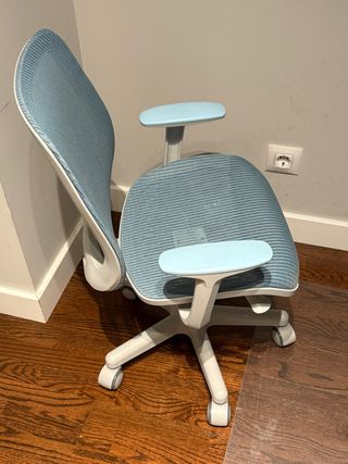 Sillas de escritorio infantil azul y blanca (2)