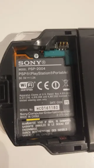 PSP Sony Nera (senza batteria/caricabatterie)