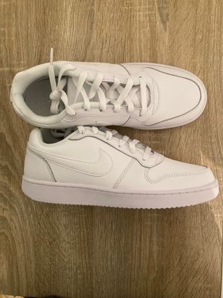Zapatillas Nike Blancas talla US 9