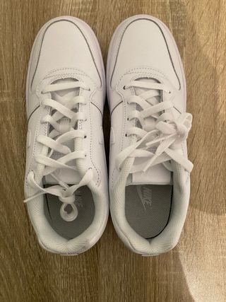 Zapatillas Nike Blancas talla US 9