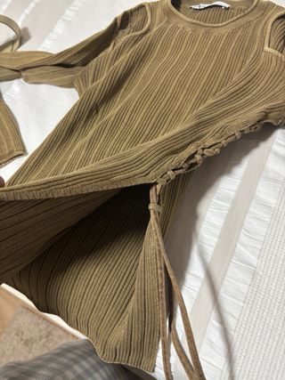 Jersey marrón con cordones