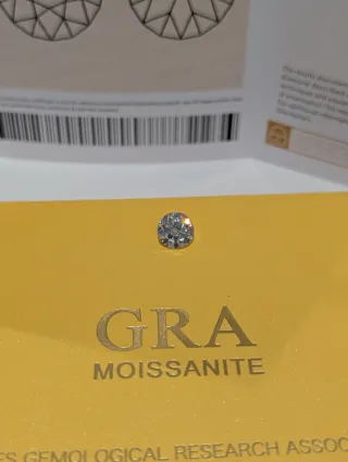 Moissanita / diamante antiguo!
