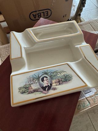 Cenicero para puros de cerámica