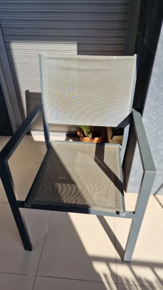 Mesa y 4 Sillas Jardín/Terraza