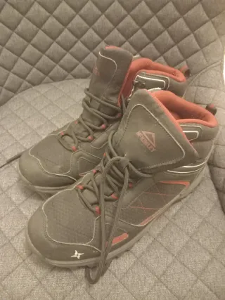 Botas de montaña McKinley Talla 42