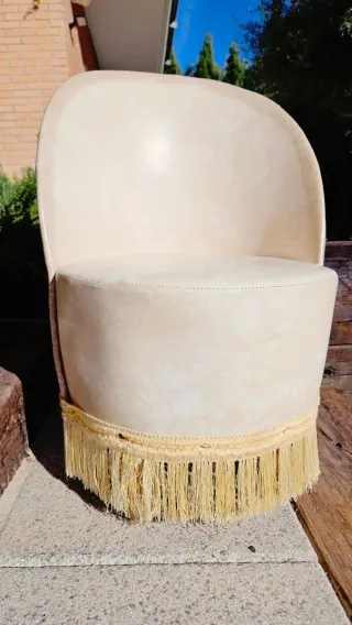 Silla antigua beige
