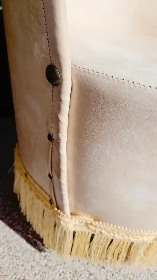 Silla antigua beige