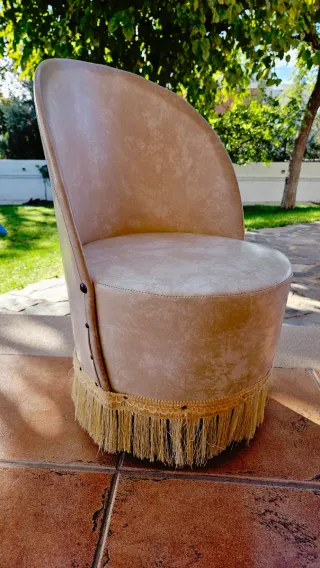 Silla antigua beige