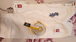 Traje de Karate Fujimae Talla 2/150 y 3/160 Blanco