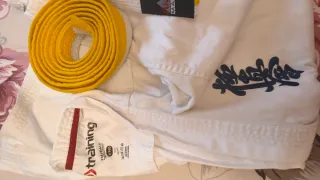 Traje de Karate Fujimae Talla 2/150 y 3/160 Blanco