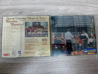 2 CDs de Navidad Nuestra Navidad y Ave María