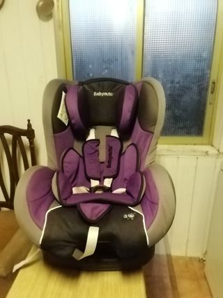 Silla de coche Babyauto púrpura