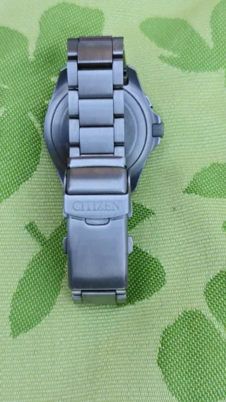 Citizen Promaster Eco-Drive Titanio AT6080