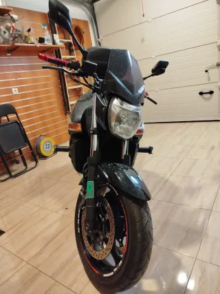 Suzuki GSR600 2009