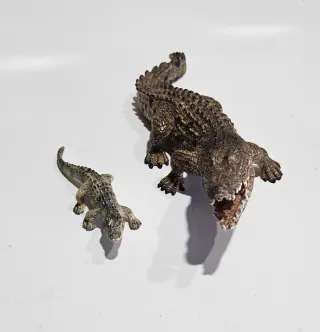 Cocodrilo y cría Schleich