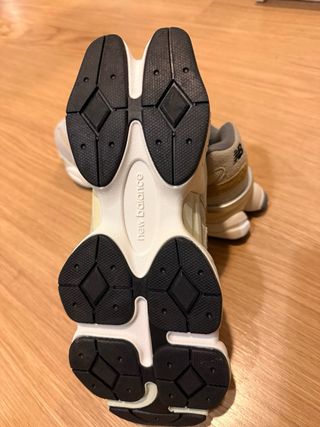 New Balance Beige/Gris Zapatillas Deportivas