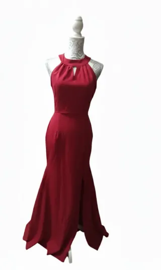 Vestido de fiesta rojo con lazo