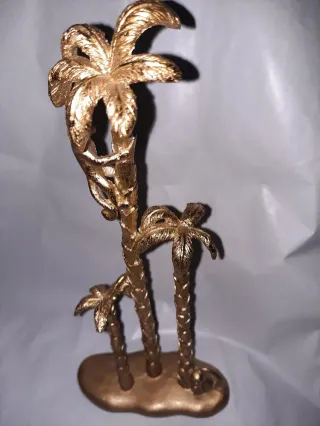 Figura palmeras y mono Dorado
