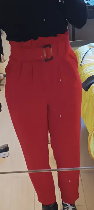 Pantalón de vestir rojo mujer con cinturón