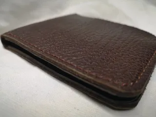 Cartera de piel artesanal hombre