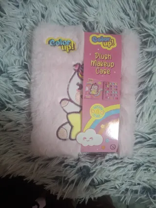 Libro de maquillaje de unicornio