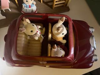 Coche Sylvanian Family Rojo