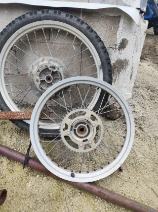 Llanta Beta con corona y disco