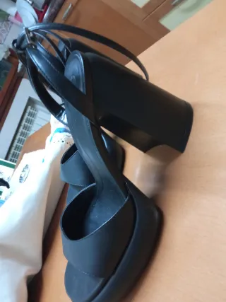 Sandalias Zara Plataforma Tacón Negro Talla 39