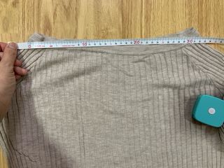 Top acanalado con mangas flare