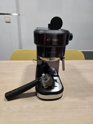 Cafetera Cecotec Cumbia Negra