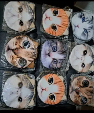 9 borsellini portamonete a forma di gatto diversi