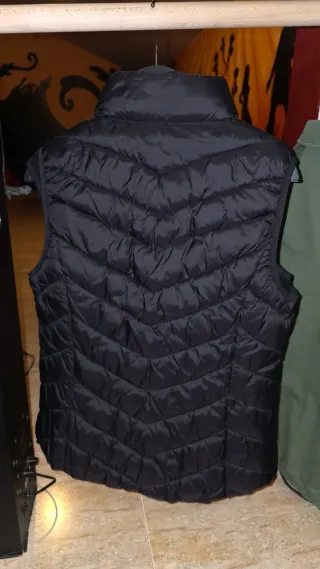 Chaleco plumífero ligero Pull&Bear negro Talla S