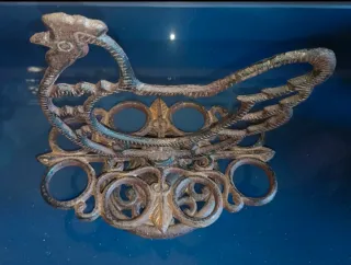 Porta huevos vintage hierro fundido